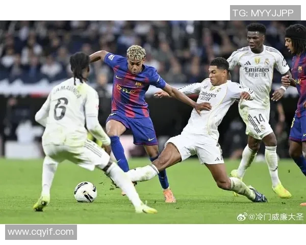 欧冠巅峰对决皇马与巴萨再度交锋谁能笑到最后